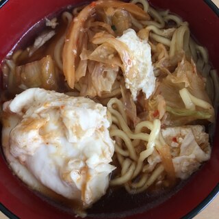 インスタント麺でキムチラーメン